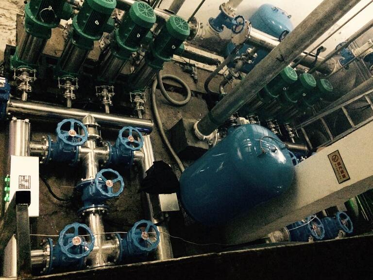 �ߌ�סլ׃�l��ˮ�O��Ĺ�ˮ�ܵ���β�����